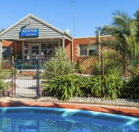 COMFORT INN COACH AND BUSHMANS - Accommodation Cairns