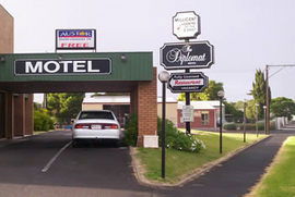 The Diplomat Motel - Accommodation Cairns 0