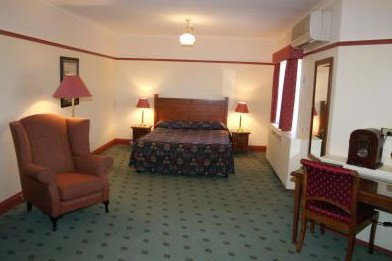 Brassey Of Canberra - Accommodation Cairns 2