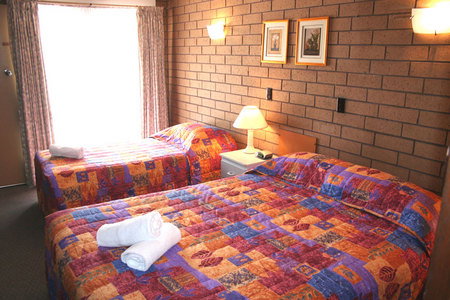 Rippleside Park Motor Inn - Accommodation Cairns 1