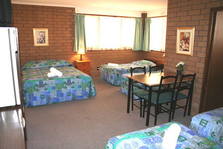 Rippleside Park Motor Inn - Accommodation Cairns 3