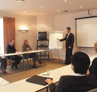 The Waverley International Hotel - Accommodation Cairns