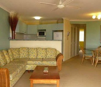 Kirra Palms Holiday Apartments - Accommodation Cairns 2