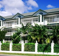Costa Royale Beachfront Apartments - Accommodation Cairns