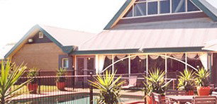 Bimet Executive Lodge - Accommodation Cairns 0