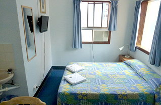Acacia Inner City Inn - Accommodation Cairns 1
