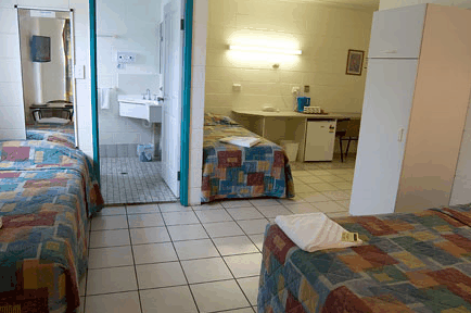 Barrier Reef Motel - Accommodation Cairns 1