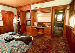 The Manly Hotel - Accommodation Cairns 3