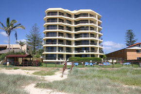 Spindrift On The Beach - Accommodation Cairns 0