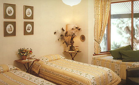 The Lodge Country House - Accommodation Cairns 1