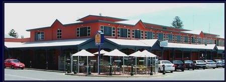 Hotel Victor - Accommodation Cairns 1