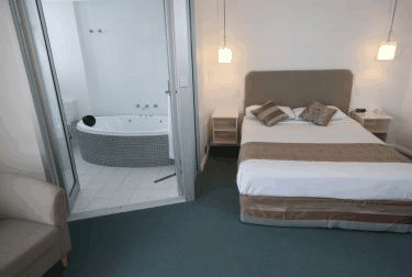Atlantic Tower Motor Inn - Accommodation Cairns 1