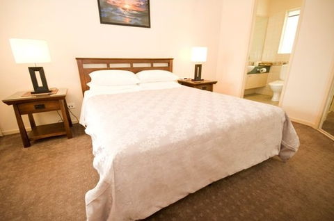 Trinity Waters Apartments - Accommodation Cairns 4