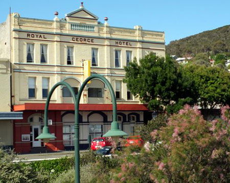 George On The Terrace - Accommodation Cairns 1
