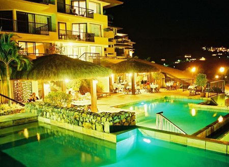 Waters Edge Resort - Accommodation Cairns 1