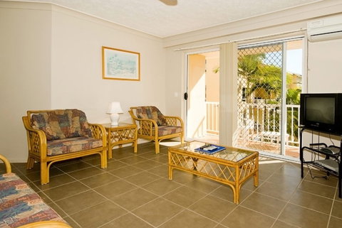Bay Lodge Apartments - Accommodation Cairns 2