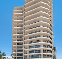 Beachside Tower - Accommodation Cairns