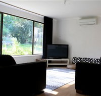 Clare Cottage on Wendouree - Accommodation Cairns