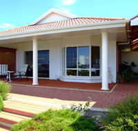 Close Encounters Bed and Breakfast - Accommodation Cairns