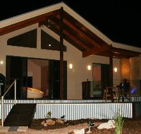 Pike River Luxury Villas - Accommodation Cairns