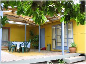 Boathaven Beach House - Accommodation Cairns 0