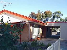 Summerhouse BnB - Accommodation Cairns 0