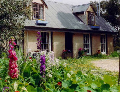Wuthering Heights - Bronte Manor - Accommodation Cairns 1