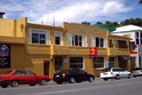 TRC Hotel - Accommodation Cairns 0