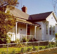 Majestic View Emily Cottage - Accommodation Cairns