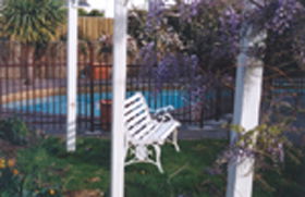 House Of Windsor - Accommodation Cairns 0