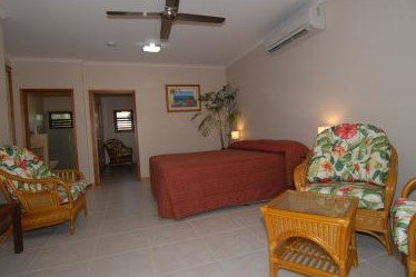 Taihoa Holiday Units - Accommodation Cairns 2