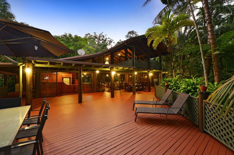 Wait A While Retreat - Accommodation Cairns 1