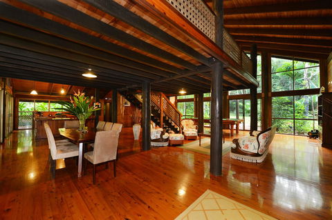 Wait A While Retreat - Accommodation Cairns 8