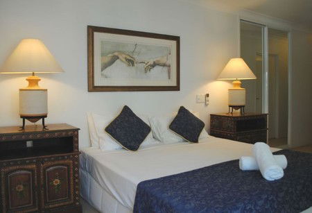 BeachView Apartments At Villa Paradiso - Accommodation Cairns 4
