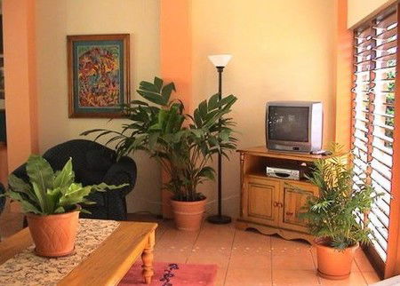 Casa Breeze - Accommodation Cairns 3