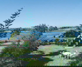 Edgewater Motel - Accommodation Cairns 0