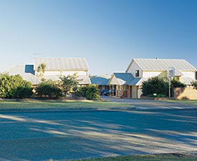 Jervis Bay Dolphin Shores - Accommodation Cairns 0