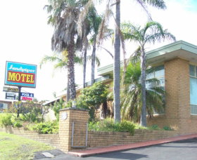 Sandpiper Motel - Accommodation Cairns 0