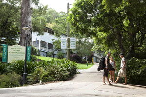 Halse Lodge Backpackers Hostel YHA - Accommodation Cairns 0