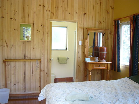 Glasshouse Mountains Ecolodge - Accommodation Cairns 1