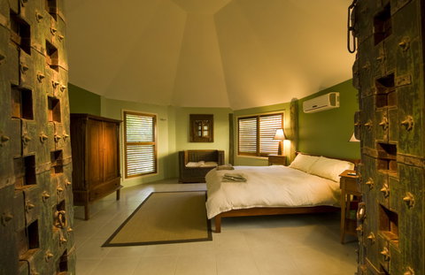 Glasshouse Mountains Ecolodge - Accommodation Cairns 2