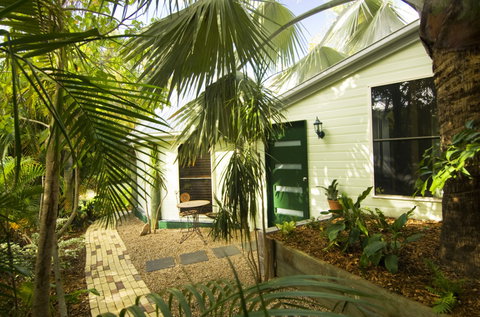 Glasshouse Mountains Ecolodge - Accommodation Cairns 5