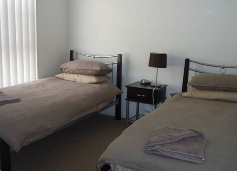 Braddon Element Apartment - Accommodation Cairns 2