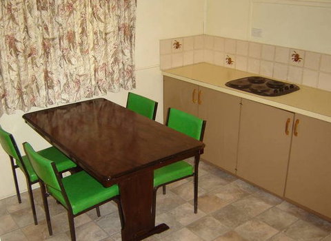Berringer Lake Holiday Cottages - Accommodation Cairns 1