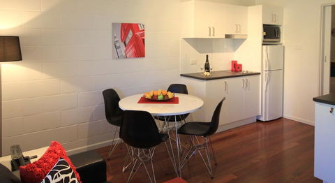 Maclean Stays - Accommodation Cairns 4
