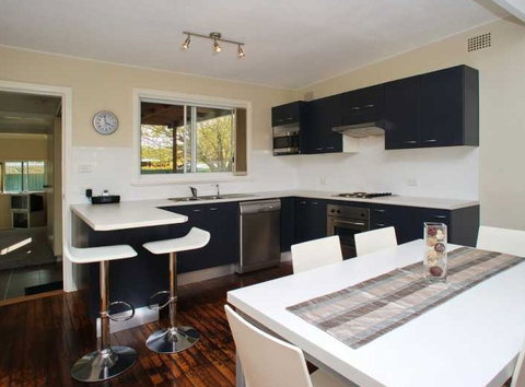 28 Rigney Street - Accommodation Cairns 1