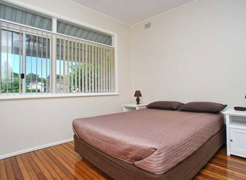 28 Rigney Street - Accommodation Cairns 2
