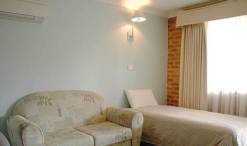 The Crossing Motel - Accommodation Cairns 2