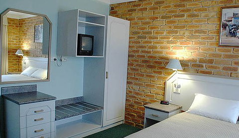 The Crossing Motel - Accommodation Cairns 3