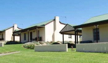 Wagga Wagga Country Cottages - Accommodation Cairns 1